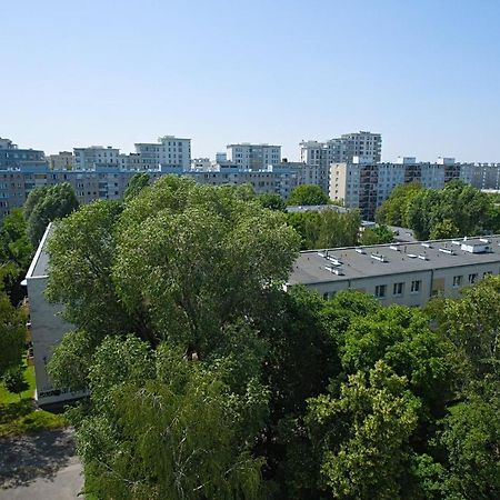 White Studio Next To Polin Polish Jews Musem 바르샤바 외부 사진