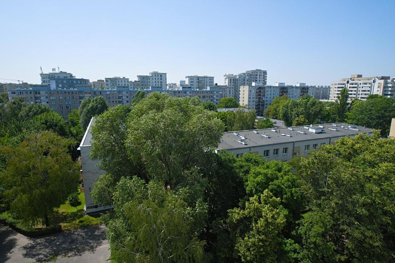White Studio Next To Polin Polish Jews Musem 바르샤바 외부 사진